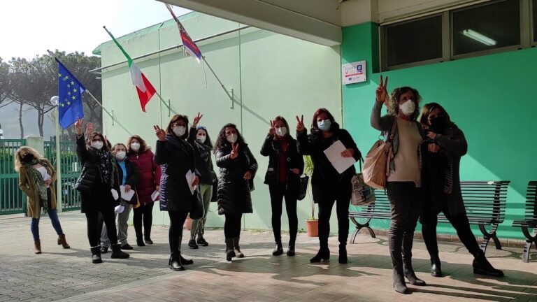 LA TESTIMONIANZA DEL PERSONALE SCOLASTICO DOPO IL VACCINO: “ORGANIZZAIZONE IMPECCABILE, NOI PRIVILEGIATI”