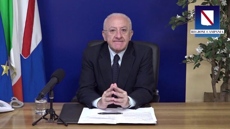 DE LUCA IN DIRETTA FACEBOOK: “CORSIE DEGLI OSPEDALI DI NUOVO INGOLFATE, SENZA PROVVEDIMENTI LA SITUAZIONE PEGGIORERA”