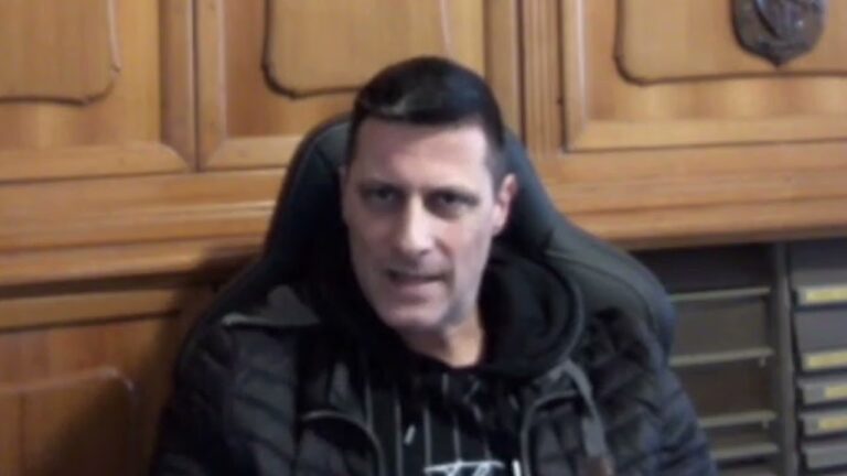 CELESTINO IACONO SEGUE CARMINE AMENTE ED INIZIA LO SCIOPERO DELLA FAME CONTRO LA ZONA ROSSA IMPOSTA ALL’ISOLA D’ISCHIA E PER FERMARE L’ABBATTIMENTO DI VIA CALOSIRTO A FORIO