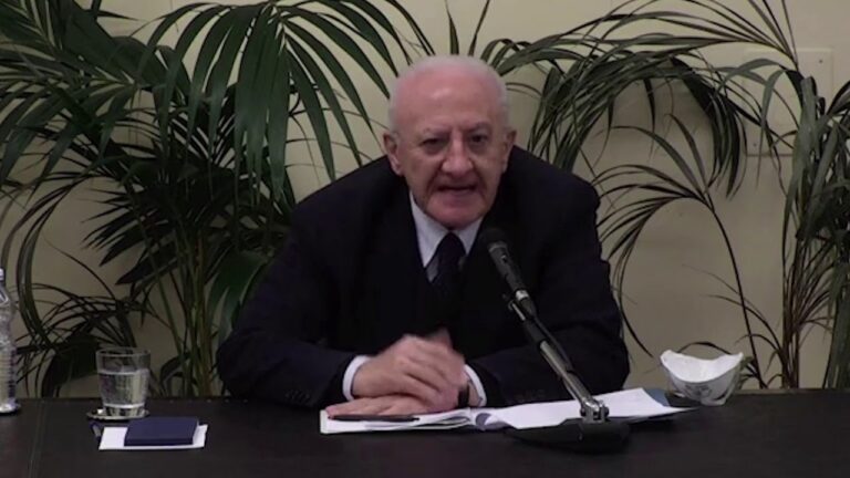 RILANCIO DEL TURISMO, IL GOVERNATORE DE LUCA: “FAREMO INVESTIMENTI IMPORTANTI COME REGIONE CAMPANIA PER AFFRONTARE AL MEGLIO LA SFIDA DI PROCIDA CAPITALE DELLA CULTURA 2022”