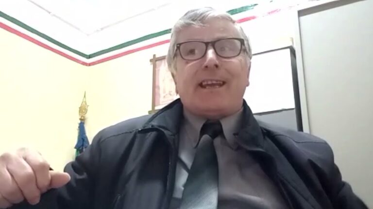 “NOTTI ISCHITANE, L’INSEGNANTE SPECIALE”, E’ IL TITOLO DEL LIBRO DI ARCANGELO DE CHIRICO IN CUI LE BELLEZZE DELL’ISOLA VERDE SI INTRECCIANO CON UNA PARTICOLARE STORIA D’AMORE