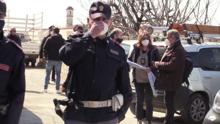 L’AVVOCATO DI SCALA E IL GEOMETRA COLELLA: “DIVERSI GLI ABUSI DI POTERE, LA FAMIGLIA DE SIANO COSTRETTA A TRASFERIRSI IN UNA CASA RESA INAGIBILE DAL TERREMOTO”