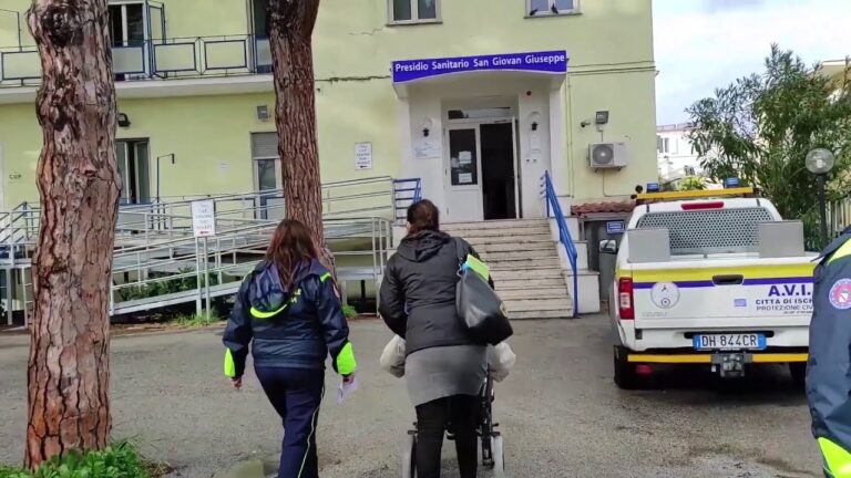 LA CAMPANIA CHIARISCE IL PROGRAMMA DELLE VACCINAZIONI E C’E’ UNA NOVITA’: SIGLATO UN ACCORDO CON I MEDICI DI BASE