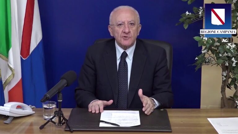 VACCINI IN CAMPANIA: SI PARTE CON OVER 70 E SOGGETTI FRAGILI. E DE LUCA VIETA GLI SPOSTAMENTI DEI CAMPANI NELLE SECONDE CASE (ANCHE A PASQUA)
