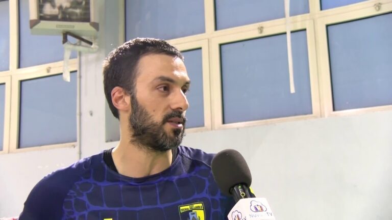 L’ISCHIA PALLAVOLO BATTE CON UN SECCO 3-0 L’INDOMITA SALERNO. LE DICHIARAZIONI DI SCIALO’ NEL POST PARTITA