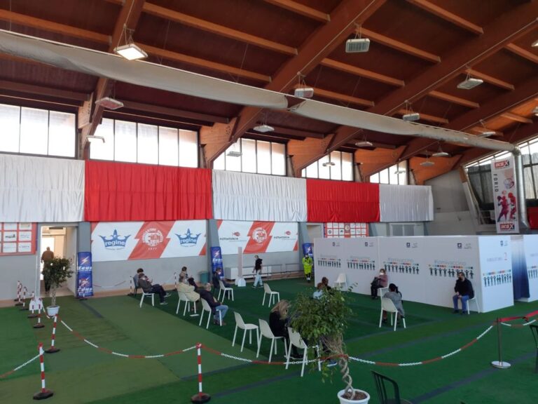 VACCINO DAY A FORIO: 500 DOSI DI JOHNSON & JOHNSON PER GLI OVER 50