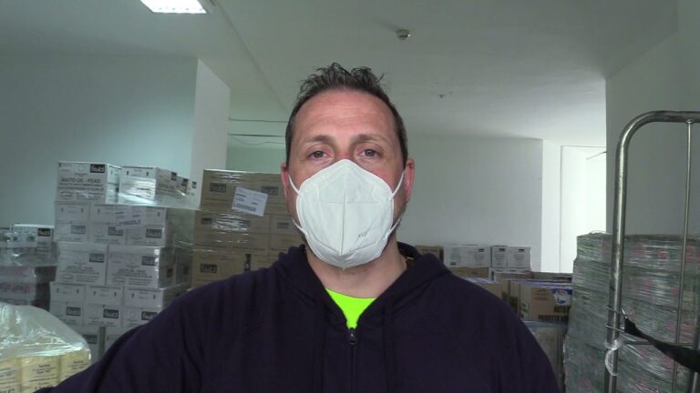 SULL’ISOLA D’ISCHIA ANCORA IN AUMENTO LA POVERTA’, CIRCA 12.000 ISOLANI SI RIVOLGONO ALLE ASSOCIAZIONI DI VOLONTARIATO PER RITIRARE PACCHI DI ALIMENTI. MARIO DI SAPIA DELLA CARITAS: “NON RIUSCIAMO A SODDISFARE APPIENO LE ESIGENZE DELLE FAMIGLIE IN DIFFICOLTA’”