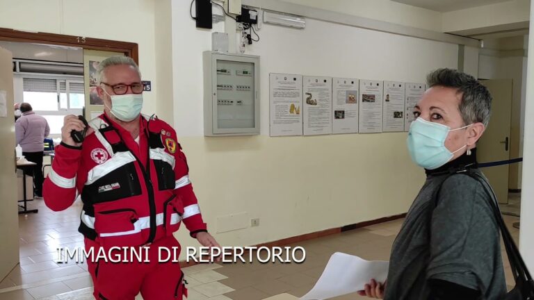 VACCINI SULL’ISOLA D’ISCHIA, AL VIA LE PRENOTAZIONI: COSI’ ISCHIA PUO’ RIPARTIRE E DIVENTARE “COVID FREE”