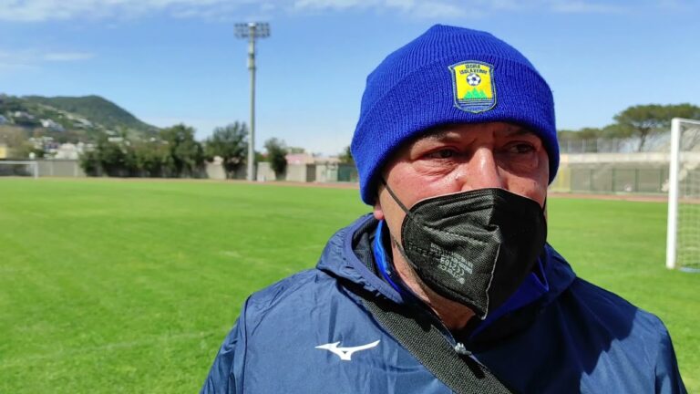 CALCIO – L’ISCHIA PRONTA A RIPARTIRE, SABATO L’ESORDIO IN CASA DEL BARANO. MISTER MONTI: “CREDO NEL VALORE DELLA NOSTRA SQUADRA”