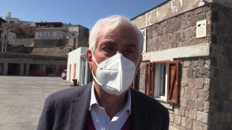 STAMATTINA A FORIO SI E TENUTO IL CONSIGLIO COMUNALE, APPROVATO A MAGGIORANZA IL BILANCIO PREVENTIVO LA SODDISFAZIONE DI DAVIDE CASTAGLIUOLO: “PREVISTO L’UTILIZZO DI FONDI PER IL TURISMO, PER LA VIABILITA’ INTERNA E PER NUOVI LAVORI PUBBLICI”