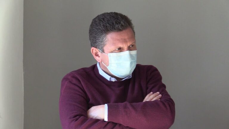 A FORIO INIZIATE LE VACCINAZIONI DEGLI OVER 80 E DELLE CATEGORIE FRAGILI, L’APPELLO DEL DOTT. LOFFREDO ALLA POPOLAZIONE DI FORIO A VACCINARSI: “IL VACCINO E’ L’UNICA ARMA CHE ABBIAMO PER SCONFIGGERE IL COVID”