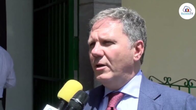 ECCO LA ZONA ARANCIONE MA SONO OLTRE 200 I POSITIVI SULL’ISOLA D’ISCHIA. CAOS SCUOLE A FORIO, ALLA FINE RESTA TUTTO APERTO. VACCINI, AL VIA GLI OVER 60