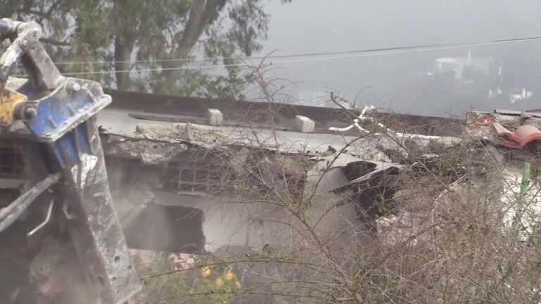 ALLA DISUMANITA’ CON CUI E’ STATA ABBATTUTA LA CASA DI VIA CALOSIRTO A FORIO, STA CORRISPONDENDO UNA GRANDE AZIONE DI SOLIDARIETA’ DEI CITTADINI DELL’ISOLA D’ISCHIA: