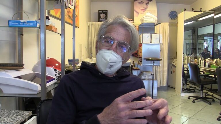 CAMPANIA ZONA ARANCIONE, DOPO UN MESE CARMELO AMENTE INTERROMPE LO SCIOPERO DELLA FAME: “NON BASTERA’ RIAPRIRE NEGOZI ED ATTIVITA’ PER RISOLLEVARCI A LIVELLO ECONOMICO”