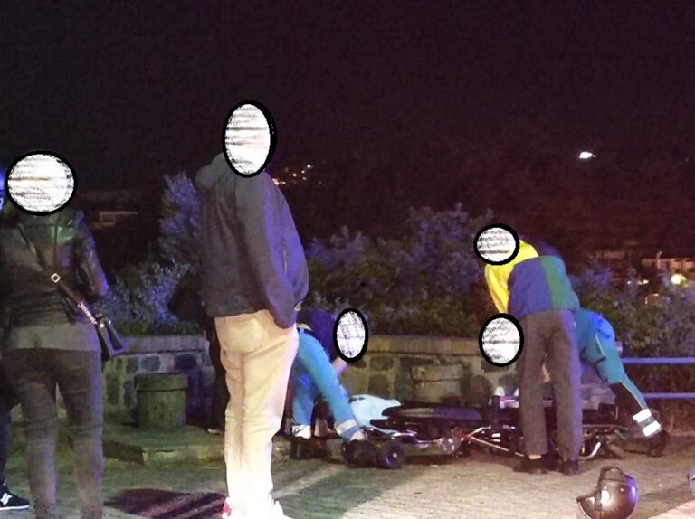 RITORNANO GLI INCIDENTI STRADALI: SABATO SERA IMPATTO TRA UN AUTO E UN CICLOMOTORE A S. ALESSANDRO, TANTO SPAVENTO MA FORTUNATAMENTE NON C’E’ STATO NESSUN FERITO GRAVE