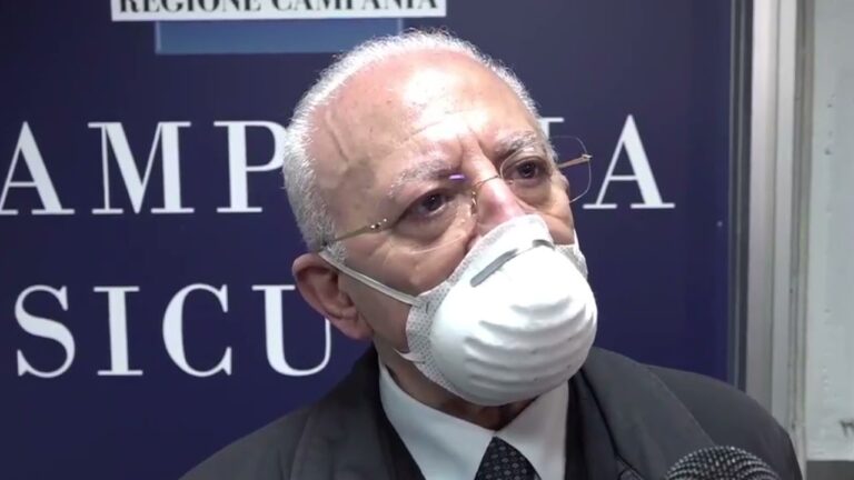 IN CAMPANIA VIA ALLE VACCINAZIONI PER IL COMPARTO DEL TRASPORTO PUBBLICO, IL PRESIDENTE DE LUCA ENTUSIASTA: “EAV PRIMA AZIENDA IN ITALIA A VACCINARE AUTONOMAMENTE”