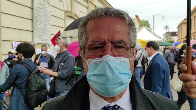 1 MAGGIO – LAVORATORI DEL TURISMO IN PIAZZA A POMPEI. DEL DEO: “SERVE UN IMPEGNO SERIO DEL GOVERNO”.