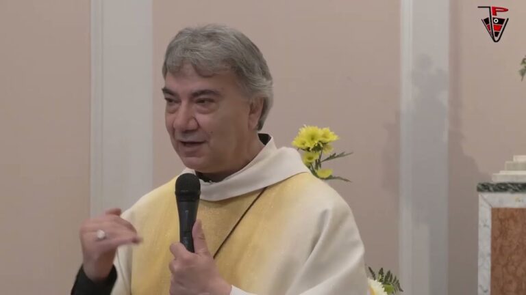 L’ARCIVESCOVO DI NAPOLI MIMMO BATTAGLIA IN VISITA A PROCIDA: “PER L’USCITA DALLA PANDEMIA OGNUNO FACCIA LA SUA PARTE”