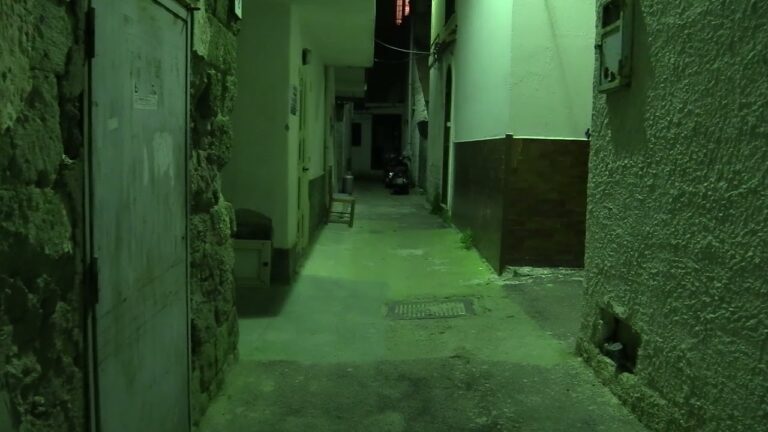 “E LUCE FU”, DOPO IL NOSTRO SERVIZIO GIORNALISTICO NEL RIONE DE ZERBI A PANZA RIPRISTINATA LA PUBBLICA ILLUMINAZIONE