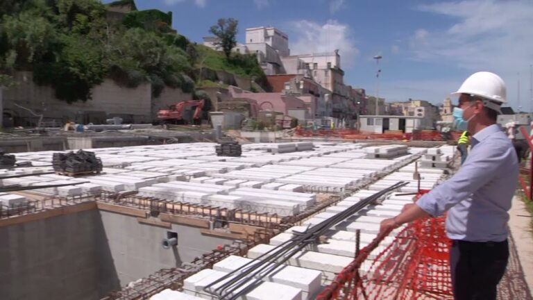 PROCIDA – ORMAI CI SIAMO PER IL DEPURATORE. L’INTERVISTA AL SINDACO DINO AMBROSINO