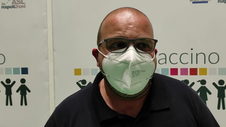 ISCHIA SI AVVIA AL TERMINE DELLA CAMPAGNA VACCINALE, L’APPELLO DEGLI “ANGELI” DEI CENTRI VACCINALI AGLI ISCHITANI: “VACCINATEVI”