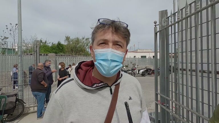 PRESSO IL “PALACASALE” DI FORIO SECONDA DOSE DI VACCINO PER I LAVORATORI DEL SETTORE TERMALE, MESSI ECONOMICAMENTE IN GINOCCHIO DAL COVID