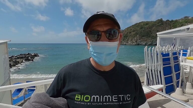 A FORIO, NELLA BAIA DI SAN FRANCESCO, RIPARTE L’ECONOMIA TURISTICA TRA L’ENTUSIASMO DEI TURISTI E LE SPERANZE DI OPERATORI E LAVORATORI STAGIONALI