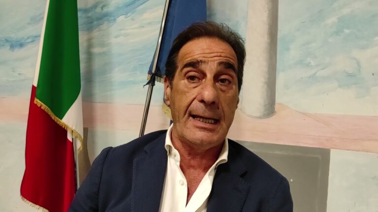 PASSAGGIO ALLA GESTIONE PUBBLICA DEL PORTO DI LACCO AMENO, IL SINDACO GIACOMO PASCALE: “E’ UNA SCELTA POLITICA CHE ABBIAMO CONDIVISO CON IL POPOLO DI LACCO AMENO”