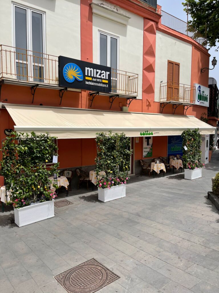 ISCHIA, RIAPRE IL BAR CALISE!