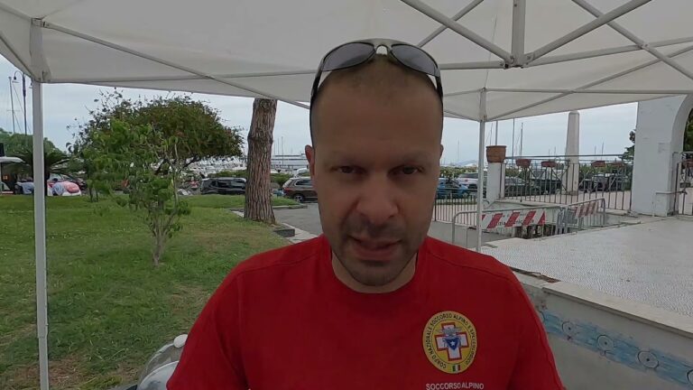 A CASAMICCIOLA PRESENTATA UNA PANDA CROSS 4X4 DEL CORPO NAZIONALE SOCCORSO ALPINO E SPELEOLOGICO: SARA’ UTILIZZATA SULL’ISOLA D’ISCHIA PER LE OPERAZIONI DI RICERCA, SOCCORSO E PROTEZIONE CIVILE