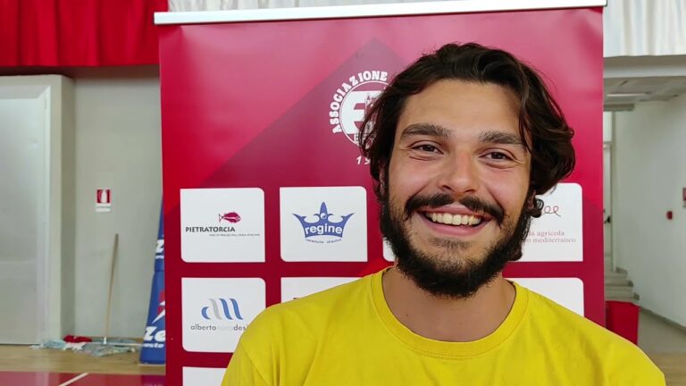 IL FORIO BASKET AD UN PASSO DALLA SERIE B: BATTUTA SALERNO NELLA GARA D’ANDATA! CALLARA AI TIFOSI: “RIEMPITE IL PALAZZETTO E SE NON C’E’ POSTO ASPETTATECI FUORI PER LA FESTA”