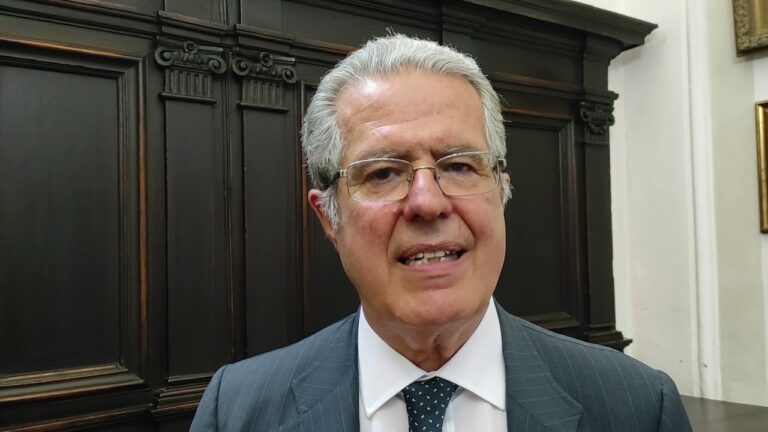 IL SINDACO DI FORIO DEL DEO AI FESTEGGIAMENTI DI SAN VITO: “SIA UN SEGNALE DI SPERANZA PER UN RITORNO ALLA NORMALITA’, LAGNESE UN VESCOVO CHE HA RESO MODERNA LA DIOCESI DI ISCHIA”