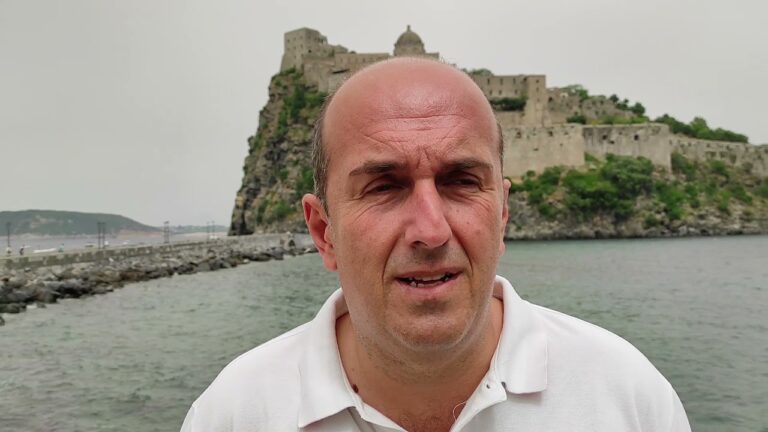 “ISCHIA RIPAR…TI AMO”, IL PRIMO EVENTO PUBBLICO IN ZONA BIANCA IN PROGRAMMA MERCOLEDI’ AD ISCHIA PONTE: ARRIVANO I COMICI DI MADE IN SUD