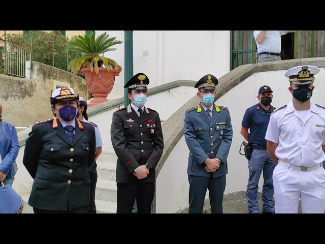 “VI HO VISITATO PIU’ COME AMICO CHE COME MEDICO”, CON UNA CERIMONIA MOLTO EMOZIONANTE, E’ STATA SCOPERTA UNA TARGA IN RICORDO DEL DOTTOR PEPPE ASCIONE