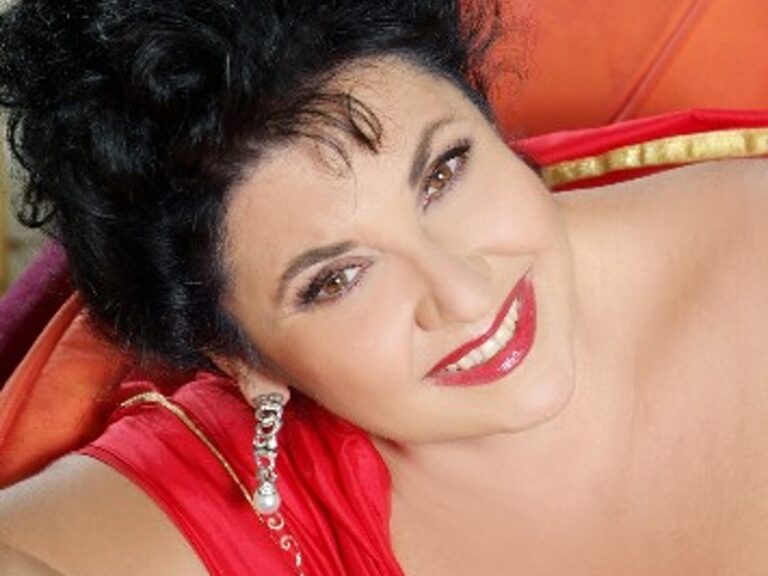 LACCO AMENO – MARISA LAURITO OSPITE DELLA XXV EDIZIONE DELLA RASSEGNA LETTERARIA “ISCHIA LIBRI D’A…MARE”