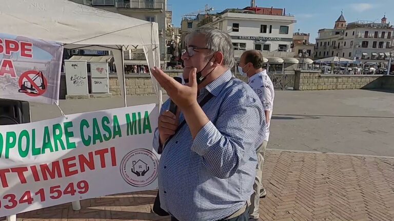 GENNARO SAVIO: “BASTA ABBATTIMENTI DI PRIME CASE DI NECESSITA’, SI PROCEDA ALLA DEMOLIZIONE DELLA GROSSA SPECULAZIONE EDILIZIA AFFARISTICA E MALAVITOSA”