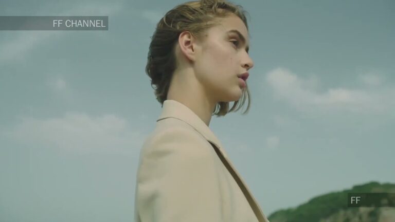 L’ALTA MODA DI MAX MARA SCEGLIE ISCHIA E IL MEZZATORRE PER LA SUA SFILATA MOZZAFIATO: UN EVENTO MONDIALE DA IMITARE E RIPETERE.