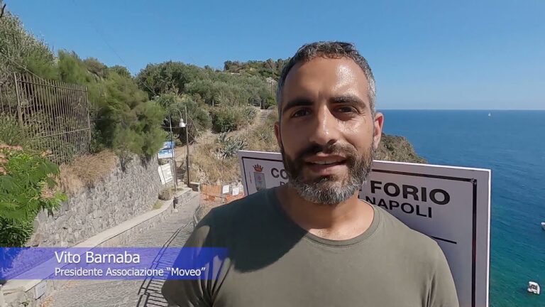 DA GIORNI INTERDETTO L’ACCESSO ALLA BAIA DI SORGETO PER LAVORI PUBBLICI E SUI SOCIAL SCOPPIA LA POLEMICA: “L’ENNESIMA VERGOGNA RISERVATA AI TURISTI DELLA NOSTRA ISOLA IN PIENA STAGIONE ESTIVA”