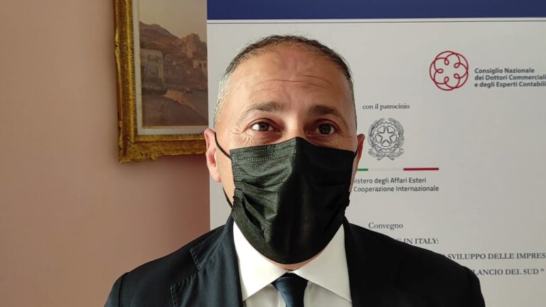 IL SENATORE VACCARO (5 STELLE) AL REGINA ISABELLA: “EXPORT ITALIANO IN AUMENTO ESPONENZIALE”. SUL GREEN PASS IL SENATORE NON SI SBILANCIA: “STIAMO VALUTANDO”