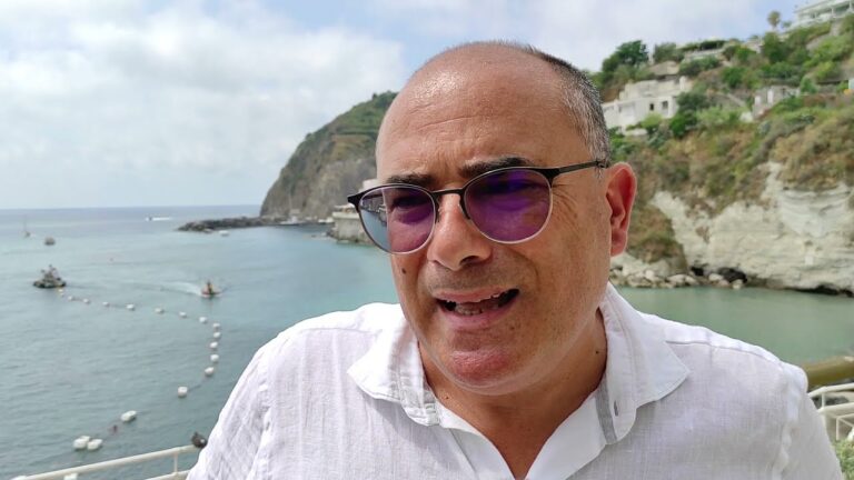 INIZIATI I LAVORI DI RIPASCIMENTO DELL’ARENILE ALLE PETRELLE DI SANT’ANGELO