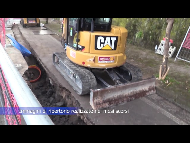 IN PIENA STAGIONE TURISTICA CAOS INFERNALE DA LAVORI PUBBLICI SULL’ISOLA D’ISCHIA, ATTESE SNERVANTI SOTTO IL SOLE COCENTE PER AUTOMOBILISTI RESIDENTI E TURISTI, POLEMICHE SUI SOCIAL: “COSI’ NON SI PUO’ ANDARE AVANTI”