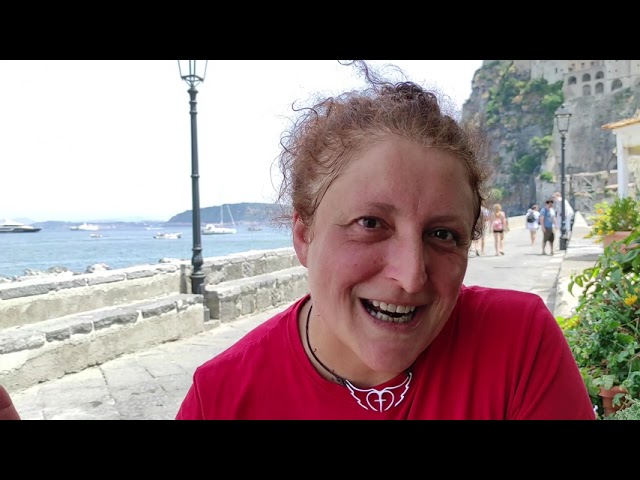 PULIZIA DEI FONDALI NELLA BAIA DI CARATAROMANA, CUMULI DI RIFIUTI RACCOLTI. CATERINA IACONO (AMP): “TUTELARE LA SALUTE DELL’AMBIENTE SIGNIFICA TUTELARE LA SALUTE DI TUTTI NOI”