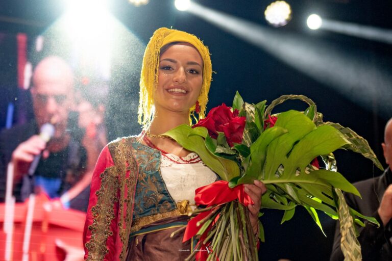 PROCIDA INCORONA LA NUOVA GRAZIELLA: ALESSIA MAZZELLA