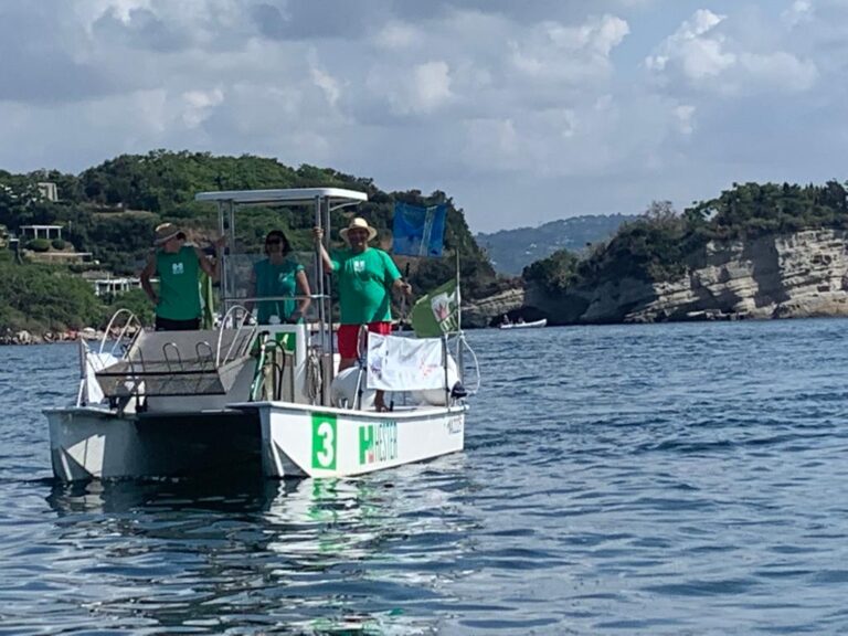 LA STELLA DI HESTER BRILLA A BACOLI. TUTELA DEL MARE SENZA CONFINI CON GLI SPAZZAMARE DI SALVIAMO NETTUNO