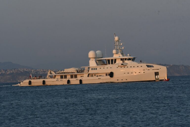 GIORNATA ISCHITANA PER L’ EMIRO DEL QUATAR HAMAD BIN  AL THANI