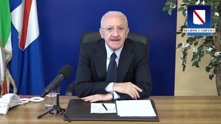 DE LUCA IN DIRETTA FACEBOOK: “PRENDIAMOCI DUE SETTIMANE, POI IO NON AVREI DUBBI SULLA NECESSITA’ DI RENDERE OBBLIGATORIO IL VACCINO”