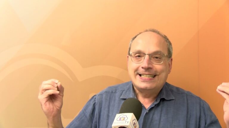 LA NOTTE DI S.SILVESTRO SCOLASTICO DELL’ISTITUTO COMPRENSIVO FORIO 1:  IN ONDA “ZIBALDONE DI RISATE” DI GAETANO MASCHIO CON 93 PICCOLI ATTORI PROTAGONISTI