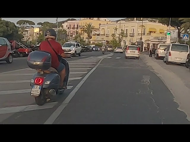 LA VITA INFERNALE DEGLI STAGIONALI A LAVORO DALLE 10 ALLE 14 ORE AL GIORNO, GENNARO SAVIO: “A QUANDO I DOVUTI CONTROLLI PER INDIVIDUARE E CONDANNARE FORME DI SFRUTTAMENTO DISUMANO DI CUI TUTTI SONO A CONOSCENZA MA CHE NESSUNO REPRIME?”