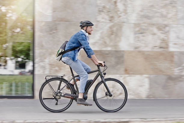 ISCHIA E LA SUA ESTATE “TARGA FREE”: COSA MI FAI SE TI TRAVOLGO CON LA MIA E-BIKE?