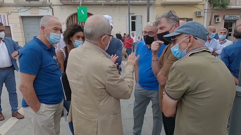 A CASAL DI PRINCIPE IMPORTANTE ASSEMBLEA PUBBLICA PER IL DIRITTO ALLA CASA: “SI METTA FINE AGLI ABBATTIMENTI DELLE ABITAZIONI DI NECESSITA’”